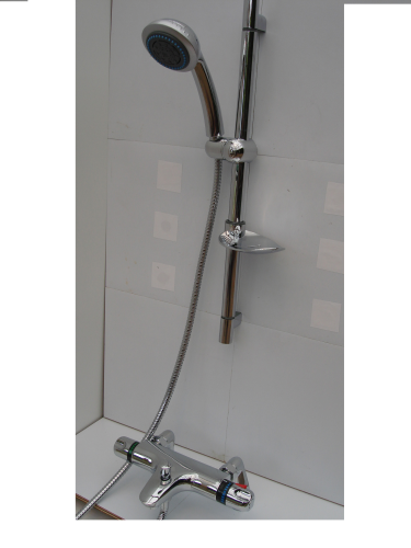 Deck Mounted Thermostatic Bath/Shower Taps & Rail, Multi-Spray Head & Hose