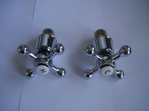 TRADITIONAL H & C CROSS HANDLES & CERAMIC DISCS FOR VICTORIAN BATH SHOWER MIXER OR BASIN TAPS, 364