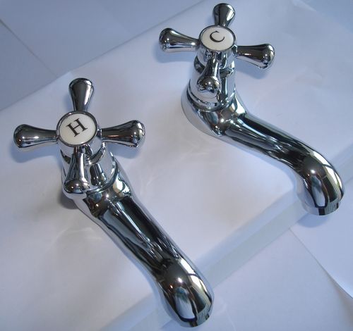 TRADITIONAL STYLE VICTORIAN STYLE BASIN TAPS WITH CROSS HANDLES (PAIR 'H' & 'C')